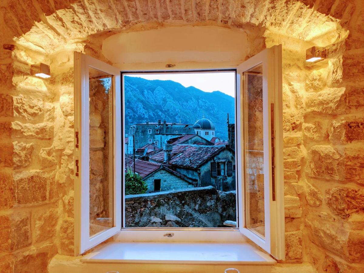 Romantic Rooftop View Hideaway- Old Town Nr 404 코토르 외부 사진